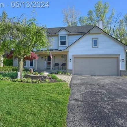 Image 1 - 4510 Commerce Woods Drive, Commerce Charter Township, MI 48382, USA - House for sale