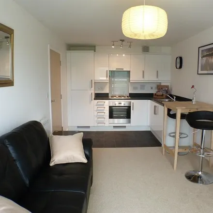 Image 2 - Prince Apartments, Swansea, SA1 7GA, United Kingdom - Apartment for rent