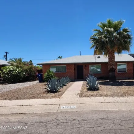 Rent this 3 bed house on 4724 East 10th Street in Tucson, AZ 85711