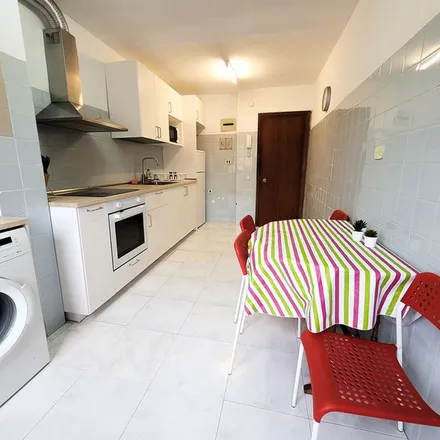 Image 7 - Zabalbide kalea, 59, 48006 Bilbao, Spain - Apartment for rent