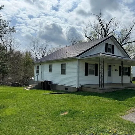 Buy this 2 bed house on 506 Walnut Street in Somerset, KY 42501