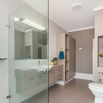 Rent this 4 bed apartment on 5 Alexandra Street in North Ward QLD 4810, Australia