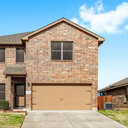 Image 1 - 8281 Winsdor Forest Drive, Fort Worth, TX 76120, USA - House for rent