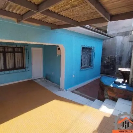 Buy this 2 bed house on Rua Vereador Antônio Alba Fernandes in Pouso Alegre, Franco da Rocha - SP