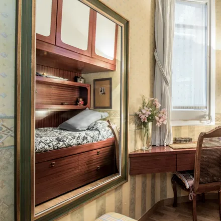 Rent this 5 bed room on Carrer de Maó in 08001 Barcelona, Spain