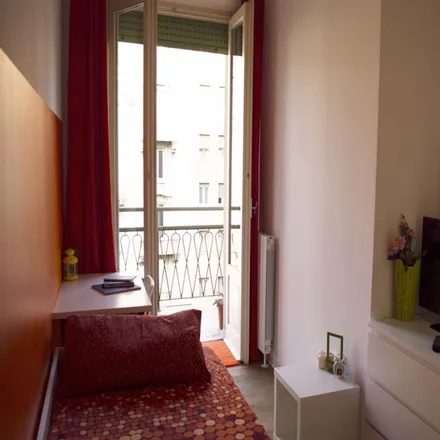 Rent this 5 bed room on Piazza Luigi di Savoia in 28, 20124 Milan MI