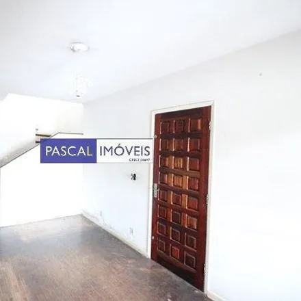 Buy this 2 bed house on Rua Aipuá in Campo Belo, São Paulo - SP