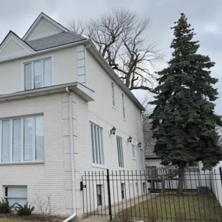 Buy this 4 bed house on 4110 North Kenneth Avenue in Chicago, IL 60641