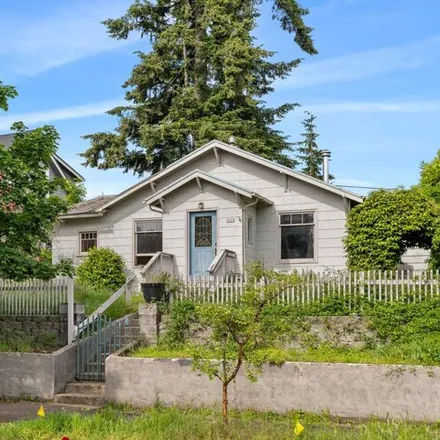 Buy this 2 bed house on 5605 North Atlantic Avenue in Portland, OR 97217