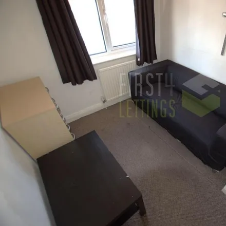 Image 6 - Greenhill Road, Leicester, LE2 3DP, United Kingdom - Duplex for rent