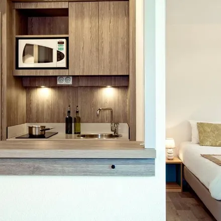 Rent this 2 bed apartment on 117 Avenue de la République in 63100 Clermont-Ferrand, France