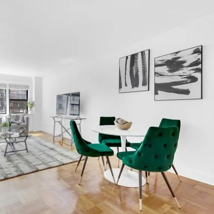 Buy this studio apartment on 333 East 75th Street in New York, NY 10021