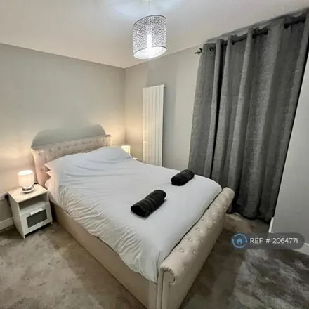 Image 3 - Victoria Avenue, Southend-on-Sea, SS2 6EJ, United Kingdom - Apartment for rent