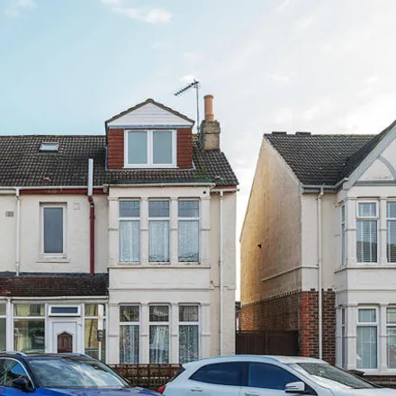 Image 1 - Baffins Road, Portsmouth, PO3 6BG, United Kingdom - Townhouse for sale