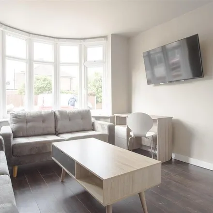 Rent this 6 bed house on 31 Pelham Crescent in Beeston, NG9 2ER