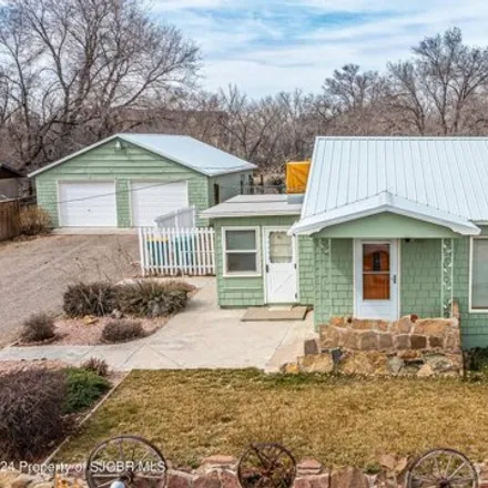 Buy this 3 bed house on 4339 Rowe Avenue in Farmington, NM 87402