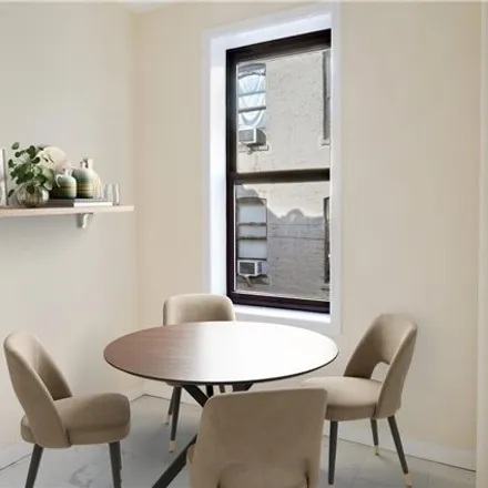 Image 5 - 1372 Shakespeare Avenue, New York, NY 10452, USA - Apartment for sale