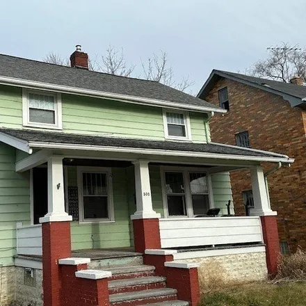 Buy this 2 bed house on 424 West 26th Street in Lorain, OH 44052