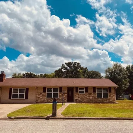 Rent this 3 bed house on 855 Avenue A in Canton, TX 75103