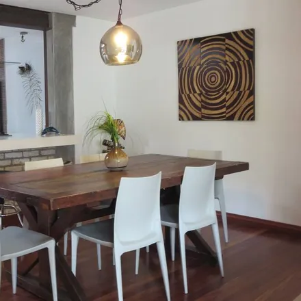 Rent this 2 bed apartment on Guatemala in 9a Avenida, 01001-Guatemala City