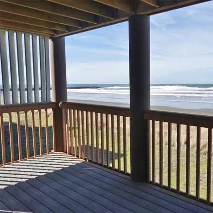 Buy this 2 bed apartment on Park Place Condominiums in 1407 Ocean Shores Boulevard Southwest, Ocean Shores