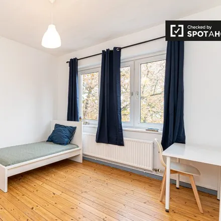 Rent this 2 bed room on Treseburger Ufer 44a in 12347 Berlin, Germany