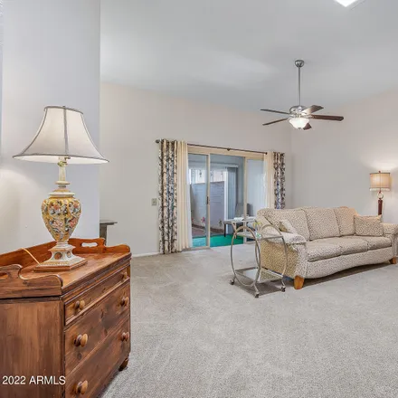 Image 2 - 10872 West Coggins Drive, Sun City, AZ 85351, USA - Townhouse for sale