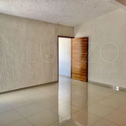 Buy this 8 bed house on Avenida Gustavo Díaz Ordaz in Potrero Verde, 62448 San Miguel Acapantzingo