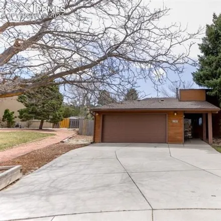 Image 2 - 899 Chelsea Court, Colorado Springs, CO 80918, USA - House for sale
