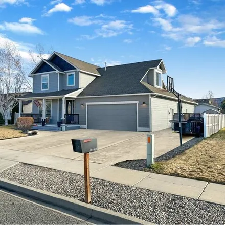 Buy this 4 bed house on 865 F Street in Baker City, OR 97814