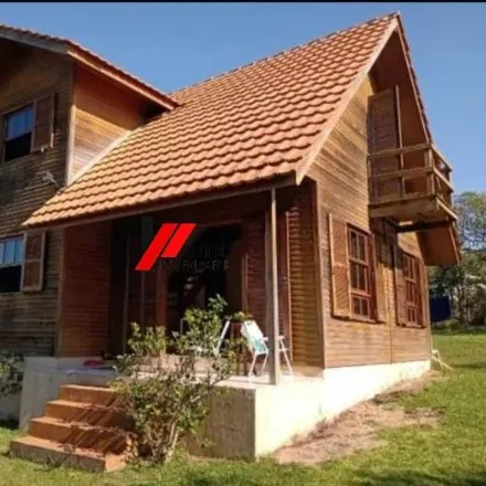 Buy this 2 bed house on Servidão Manoel Justino Machado in Ingleses do Rio Vermelho, Florianópolis - SC