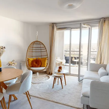 Image 7 - 213 Avenue Roger Salengro, 69100 Villeurbanne, France - Apartment for rent