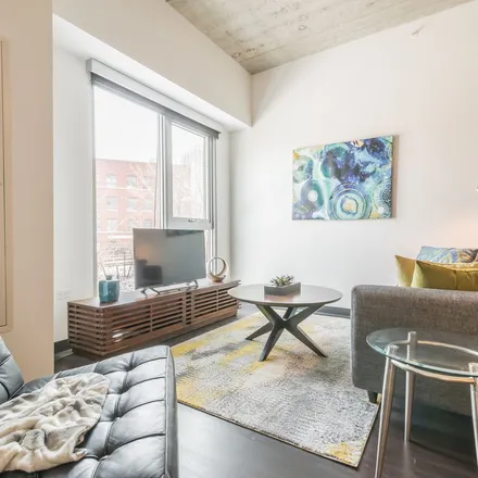 Rent this 1 bed apartment on Seven 10 West in 710 West Grand Avenue, Chicago