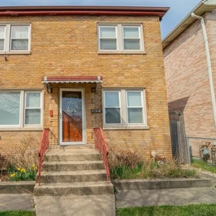 Buy this 5 bed house on 11314 S Avenue O in Chicago, Illinois