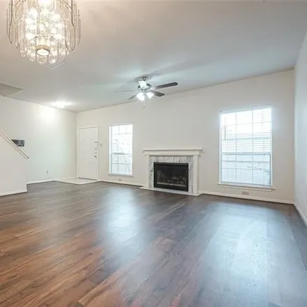 Image 4 - 2880 Holly Hall St Unit 2880, Houston, Texas, 77054 - Condo for sale