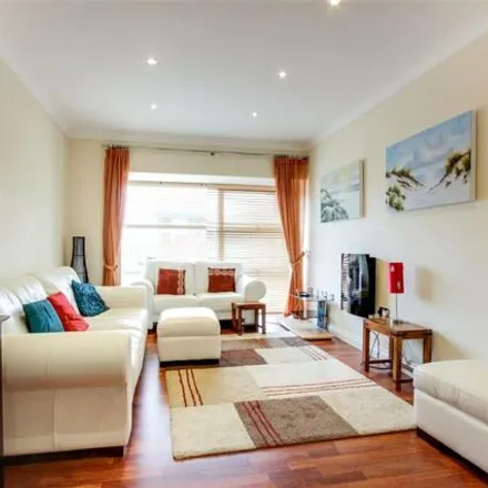 Image 2 - Harrison View, Lytham St Annes, FY8 1FH, United Kingdom - Apartment for sale