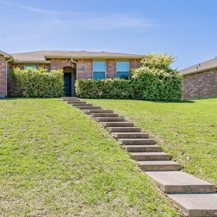 Buy this 3 bed house on 1400 Nimitz Way in Mesquite, TX 75181