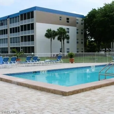 Image 4 - unnamed road, Cypress Lake, FL 33919, USA - Condo for rent