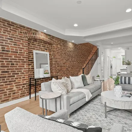 Image 3 - 1510 1st Street Northwest, Washington, DC 20205, USA - Townhouse for sale