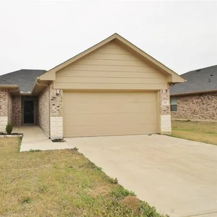 Rent this 4 bed house on unnamed road in Mabank, TX 75147