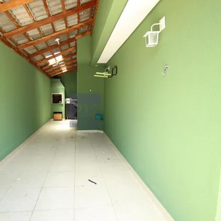 Rent this 3 bed house on Rua Professor Francisco Mendes 303 in Uberaba, Curitiba - PR