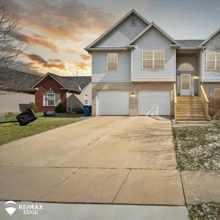 Buy this 4 bed house on 748 Star Drive in Davison, MI 48423