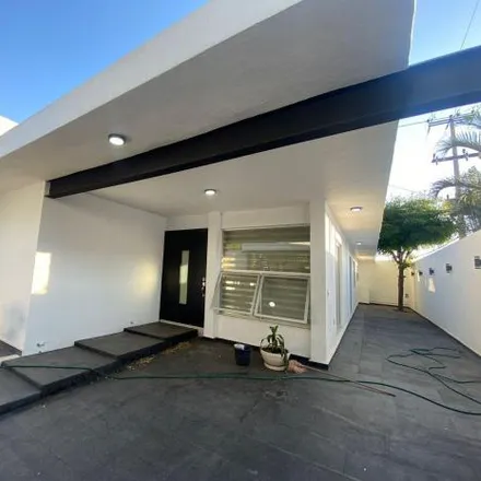 Buy this studio house on Calle José Villegas 1810 in Paseos del Sol, 45079 Zapopan