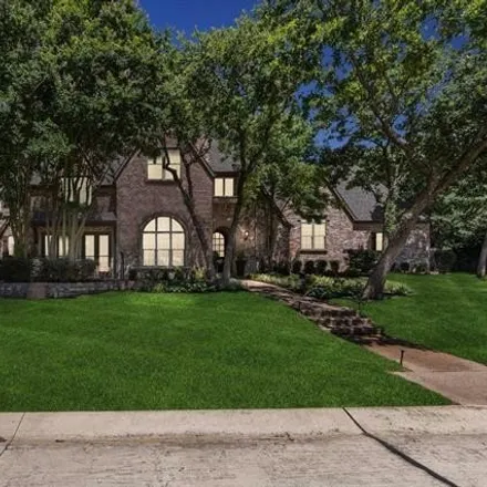 Buy this 6 bed house on 570 Round Hollow Ln in Southlake, Texas
