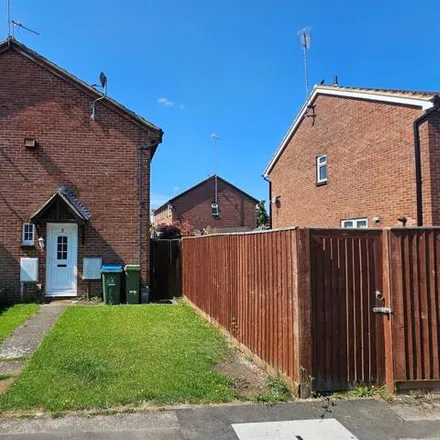 Buy this 1 bed house on Field Close in Aylesbury, HP20 1XR