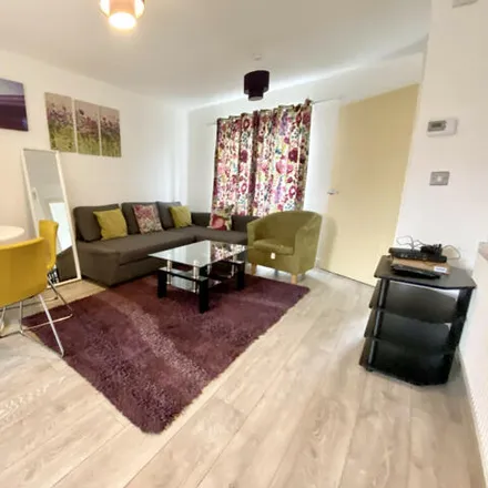 Image 2 - 6 Dunsop Avenue, Manchester, M11 3DT, United Kingdom - Townhouse for sale