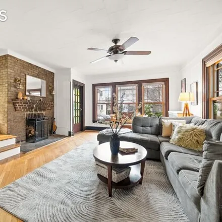 Image 1 - 204 East 7th Street, New York, NY 11218, USA - Townhouse for sale