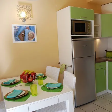 Rent this 2 bed house on 66750 Saint-Cyprien