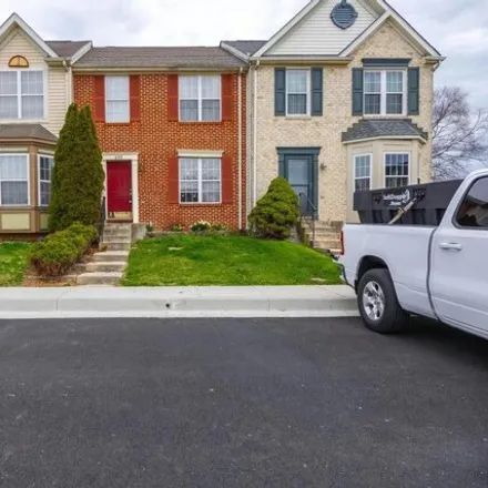 Image 2 - 633 Villager Circle, Dundalk, MD 21222, USA - Townhouse for sale