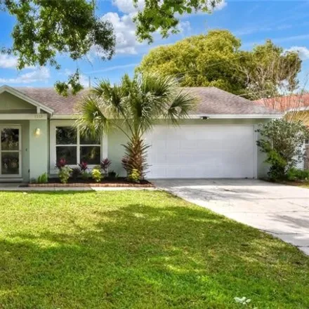 Buy this 4 bed house on 1517 Edgewater Beach Drive in Lakeland, FL 33805